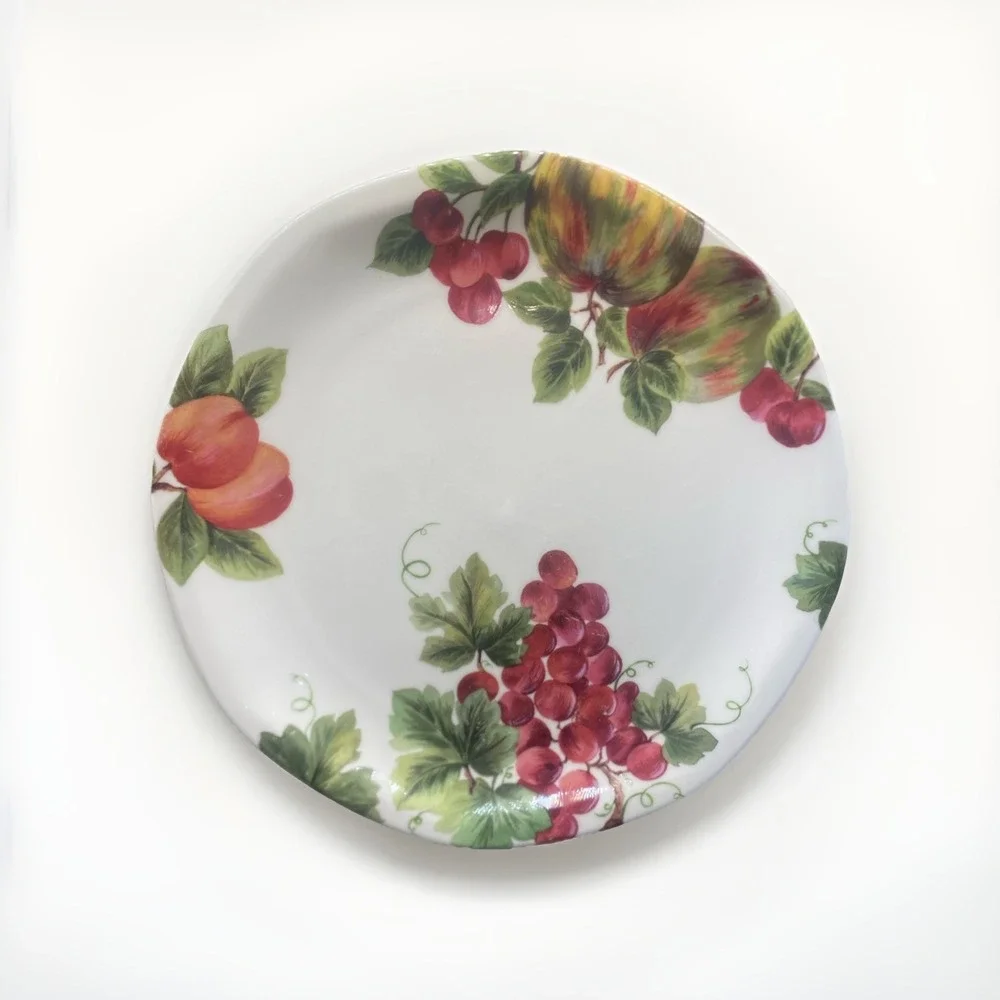 Royal Doulton Everyday England VINTAGE GRAPE‎ TC1193 Dinner Plate Discontinued